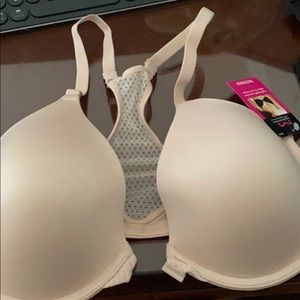 Maidenform size 34D bra